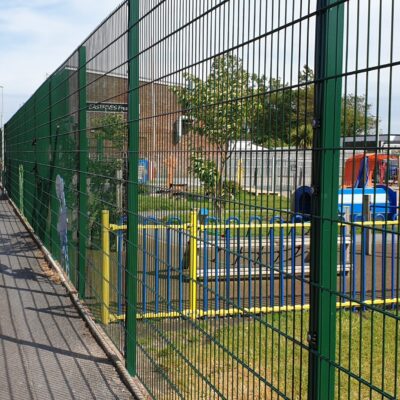 3m High Corner Post For Urban DB-6 Mesh Fencing With Fittings